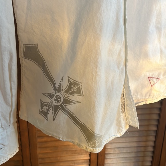 Vintage Guess Button Down - Picture 9 of 9